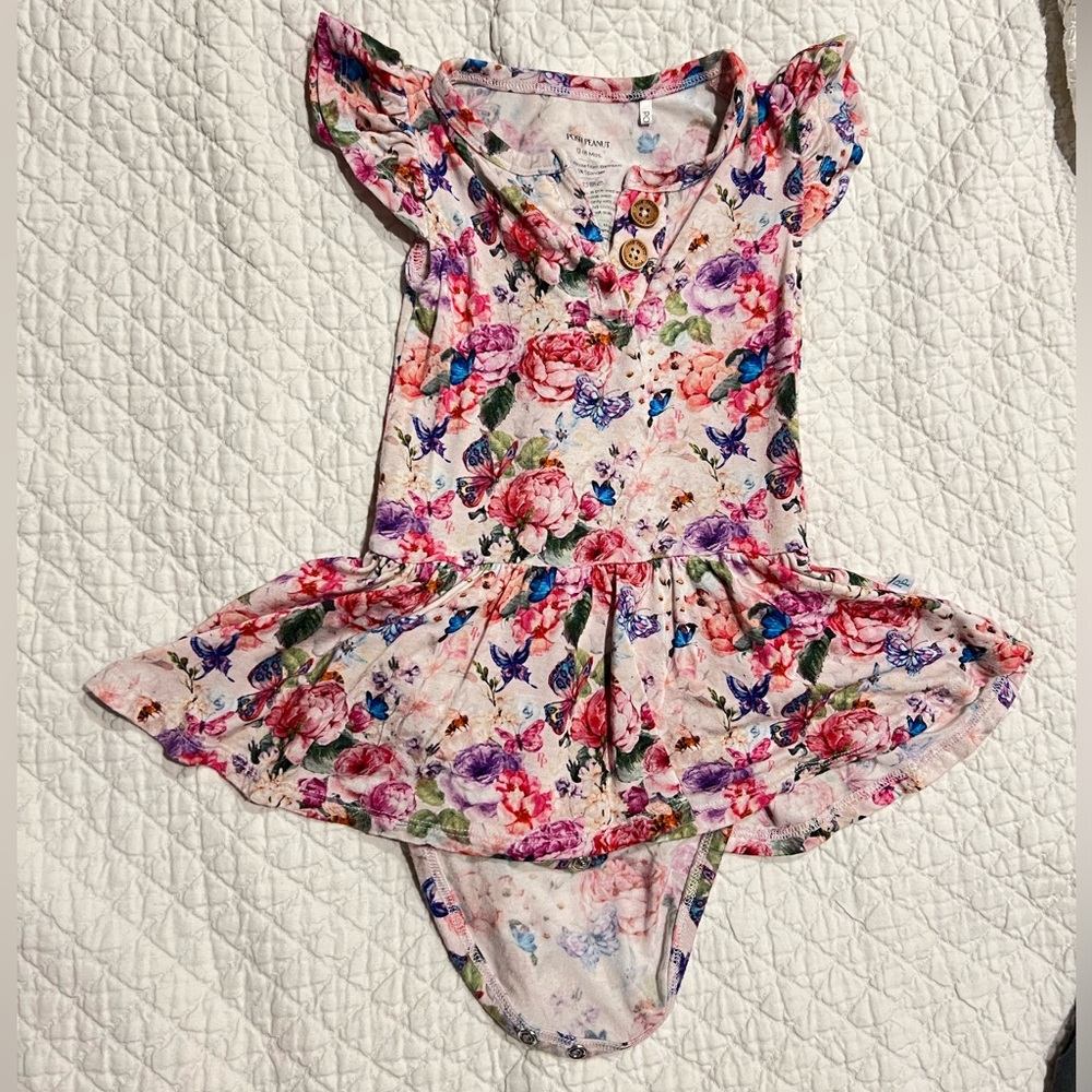 Posh peanut butterfly floral dress w/ wooden buttons